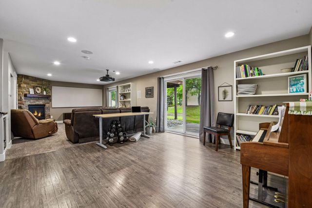 1519 Hidden Trail, Mayer, MN 55360