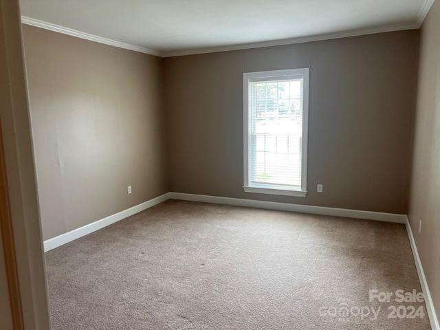 300 N Fulton Street 11, Salisbury, NC 28144