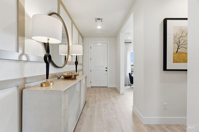 7596 E Dixon St, Nampa, ID 83687