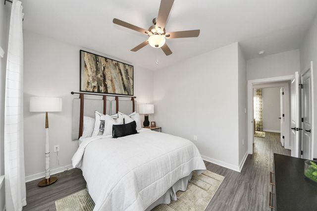 7711 Longmire Road 2, Conroe, TX 77304