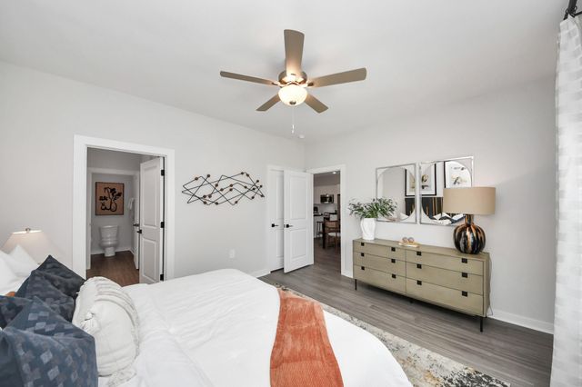 7711 Longmire Road 2, Conroe, TX 77304