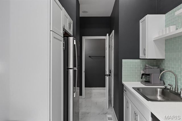 2262 S Jefferson Avenue, St Louis, MO 63104