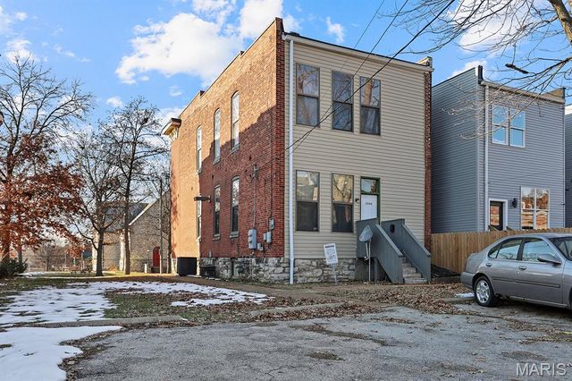 2262 S Jefferson Avenue, St Louis, MO 63104