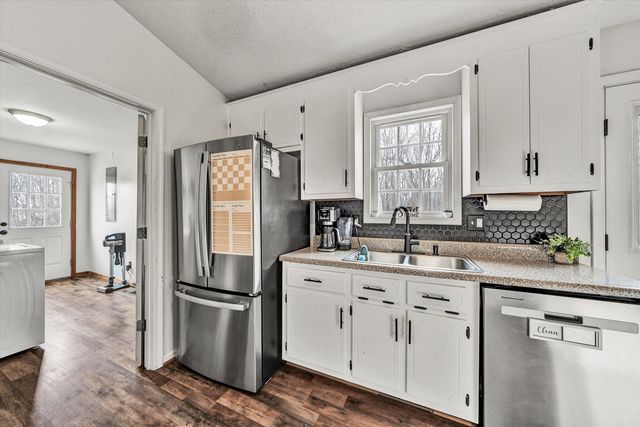 1188 AIRPORT RD, Moneta, VA 24121