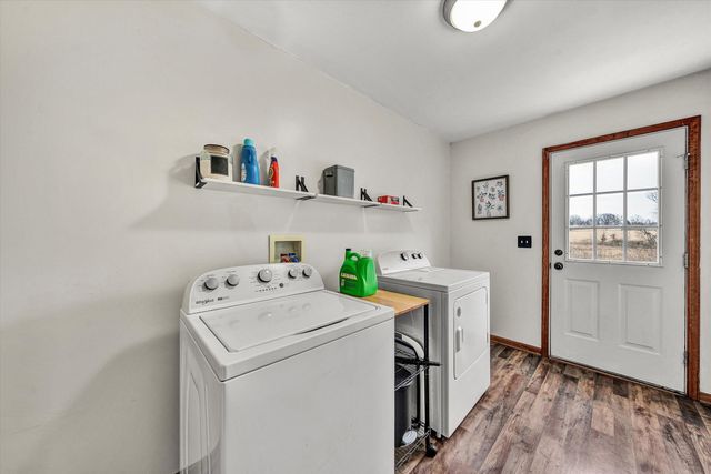 1188 AIRPORT RD, Moneta, VA 24121