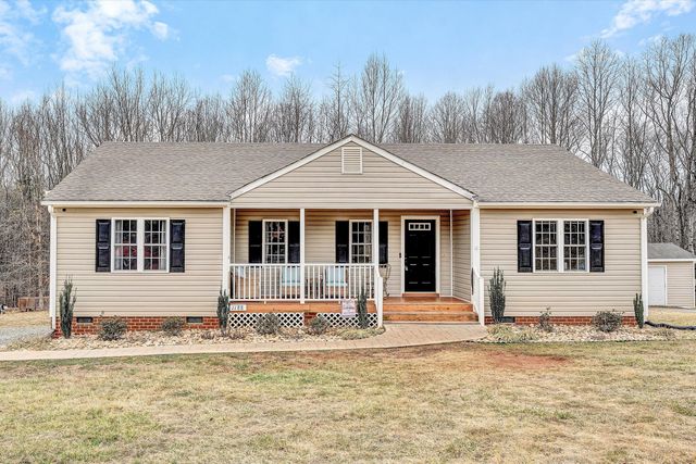 1188 AIRPORT RD, Moneta, VA 24121