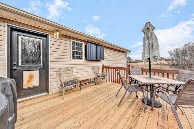 1188 AIRPORT RD, Moneta, VA 24121