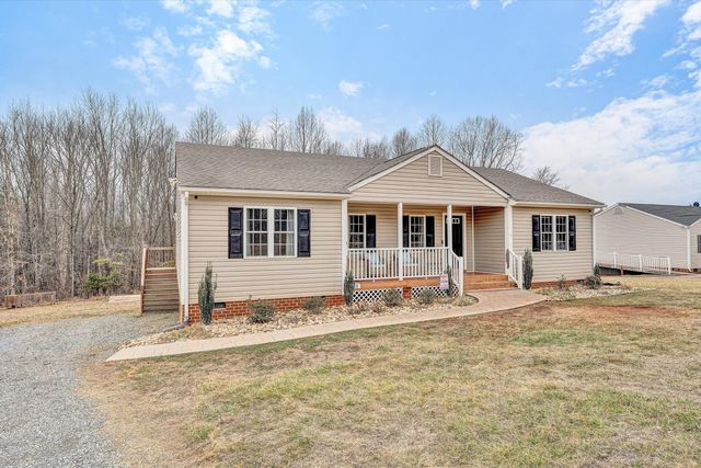 1188 AIRPORT RD, Moneta, VA 24121