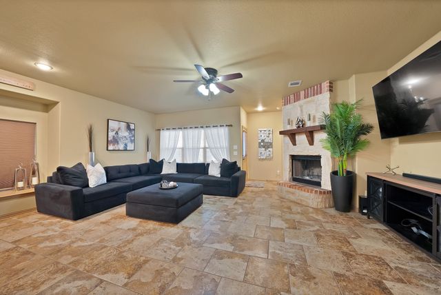 1321 Doe Meadow Drive, Fort Worth, TX 76028