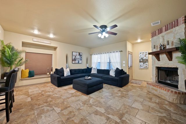 1321 Doe Meadow Drive, Fort Worth, TX 76028