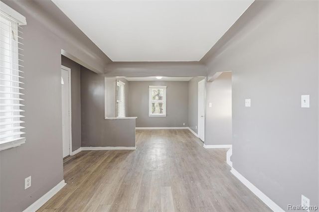20604 Annapolis Street, Dearborn Heights, MI 48125