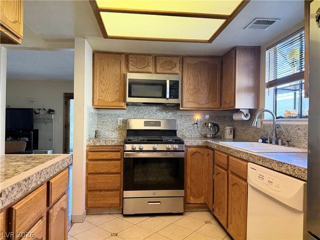 5724 West Viking Road, Las Vegas, NV 89103