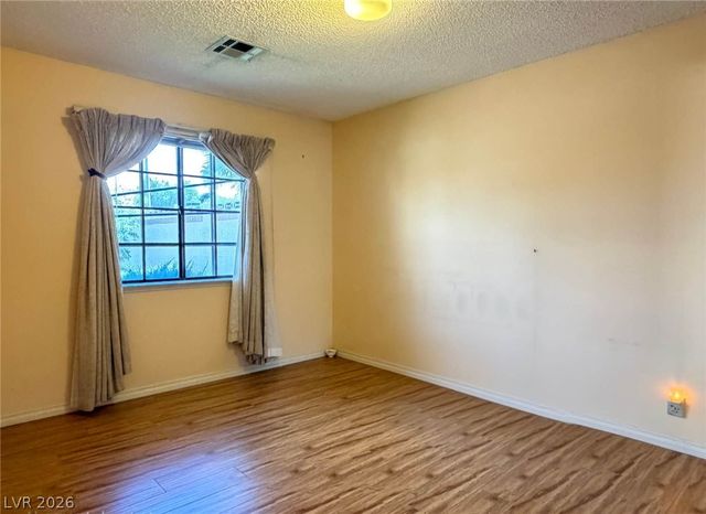 5724 West Viking Road, Las Vegas, NV 89103