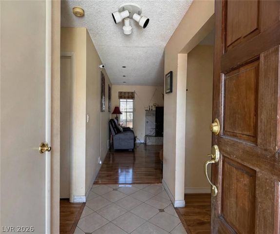5724 West Viking Road, Las Vegas, NV 89103