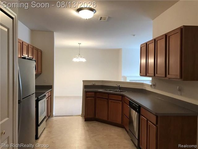 3962 RADCLIFF Drive, Canton Charter Township, MI 48188