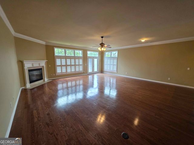 1213 Dawnview Dr, Locust Grove, GA 30248