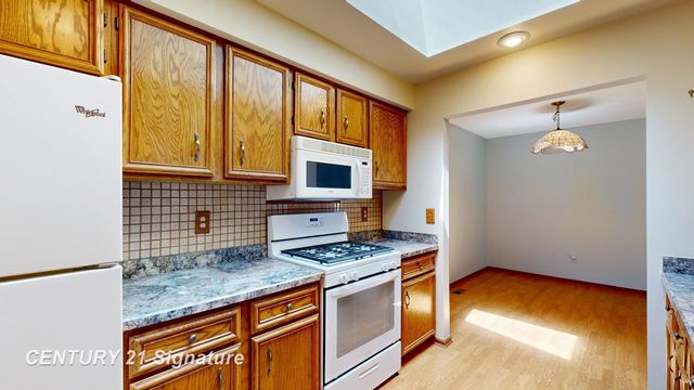 49327 Winchester Court, Shelby Twp, MI 48315