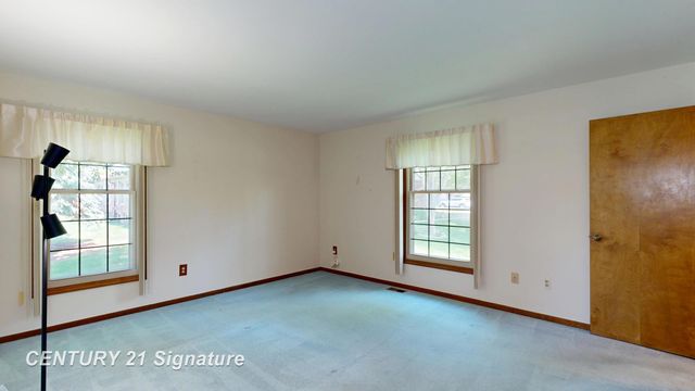 49327 Winchester Court, Shelby Twp, MI 48315