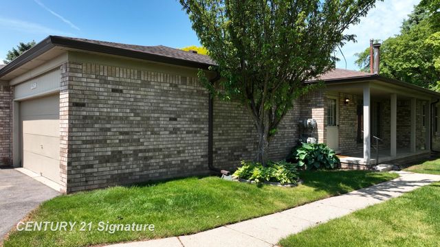 49327 Winchester Court, Shelby Twp, MI 48315