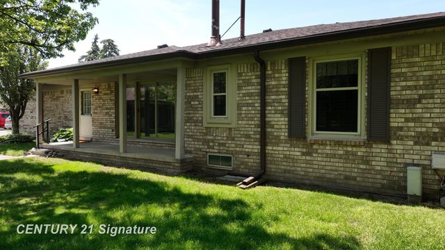 49327 Winchester Court, Shelby Twp, MI 48315