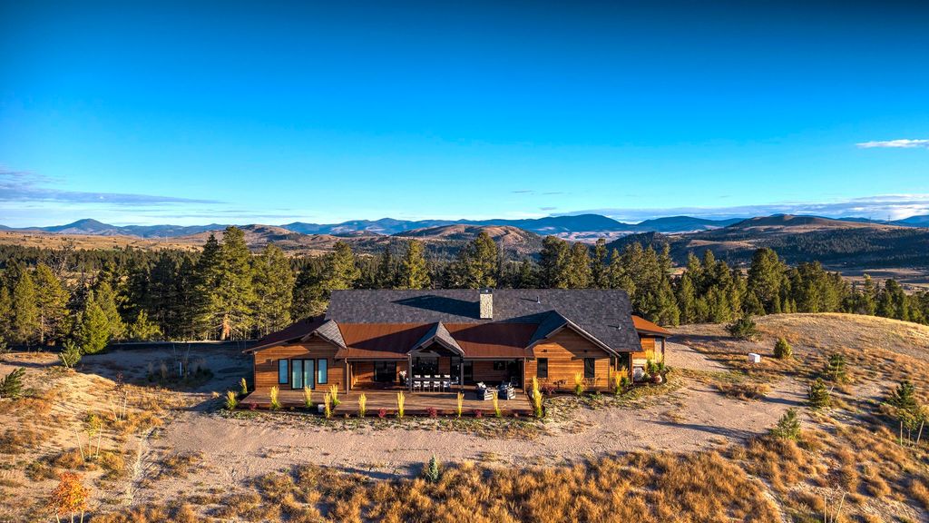 936 S Bighorn Road, Deer Lodge, MT 59722