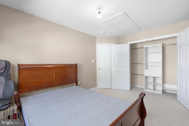 5317 GUNSTON HALL DR, Woodbridge, VA 22193