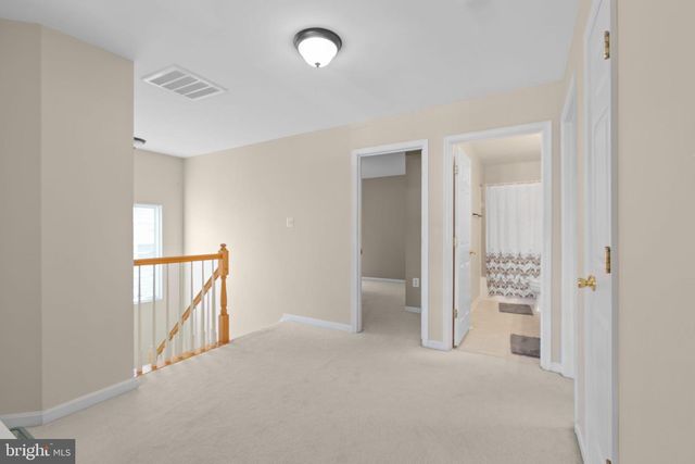 5317 GUNSTON HALL DR, Woodbridge, VA 22193
