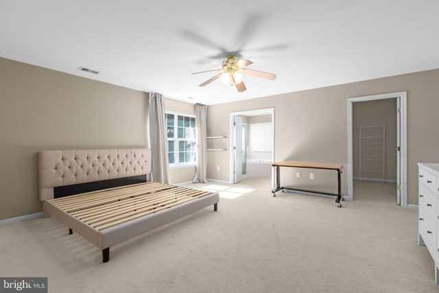 5317 GUNSTON HALL DR, Woodbridge, VA 22193
