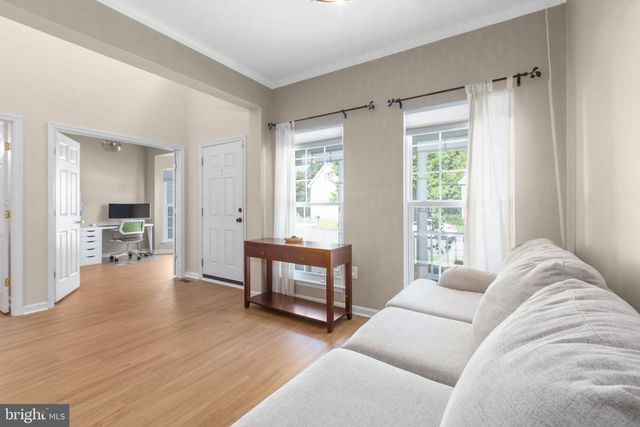 5317 GUNSTON HALL DR, Woodbridge, VA 22193