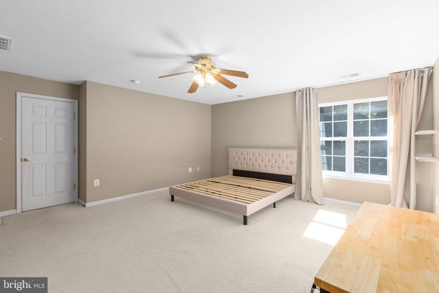 5317 GUNSTON HALL DR, Woodbridge, VA 22193