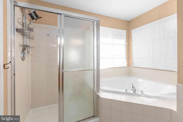5317 GUNSTON HALL DR, Woodbridge, VA 22193