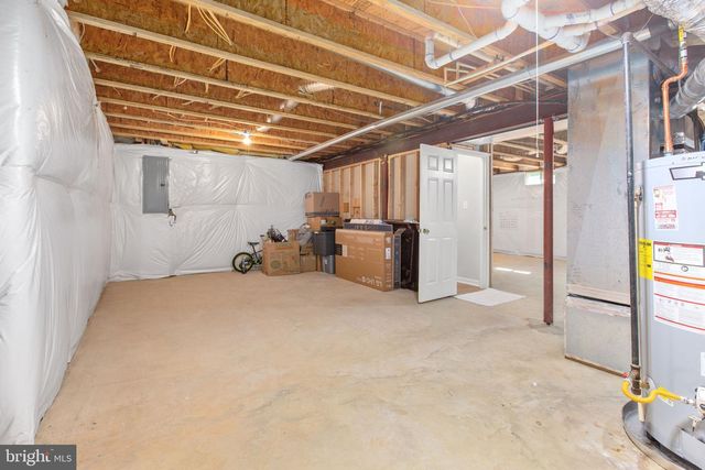 5317 GUNSTON HALL DR, Woodbridge, VA 22193