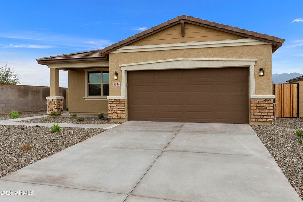 5644 N 188TH Lane, Litchfield Park, AZ 85340 — photo 2