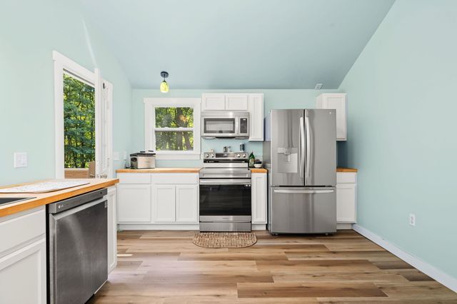 251 Macdowell Road, Peterborough, NH 03458