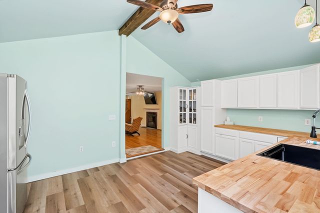 251 Macdowell Road, Peterborough, NH 03458