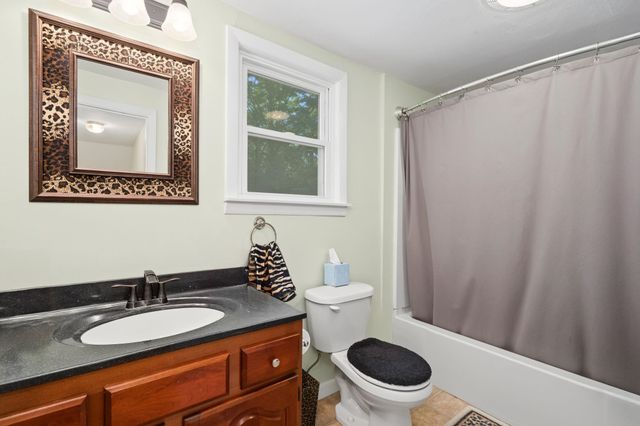 251 Macdowell Road, Peterborough, NH 03458