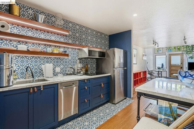 820 Delaware ST, Berkeley, CA 94710