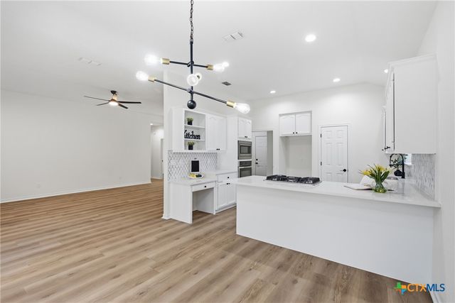 312 Debora Drive, Georgetown, TX 78628