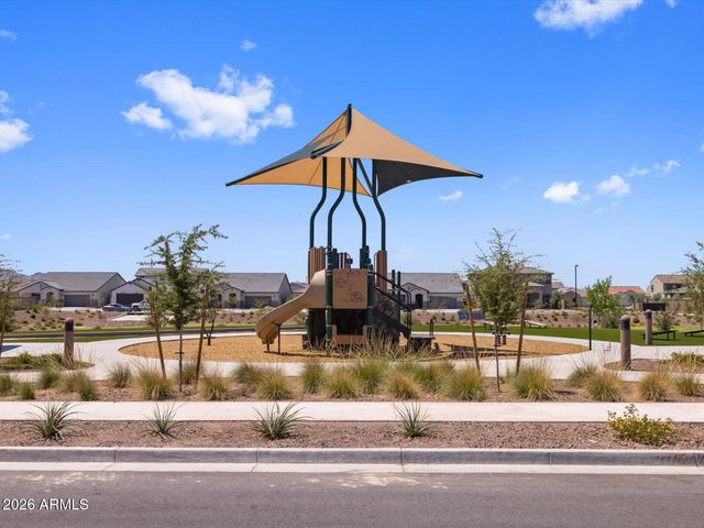 17758 W ILLINI Street, Goodyear, AZ 85338