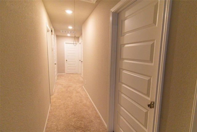 2221 Middle Ridge Drive, Conroe, TX 77301