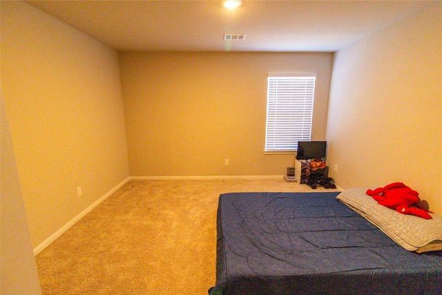 2221 Middle Ridge Drive, Conroe, TX 77301