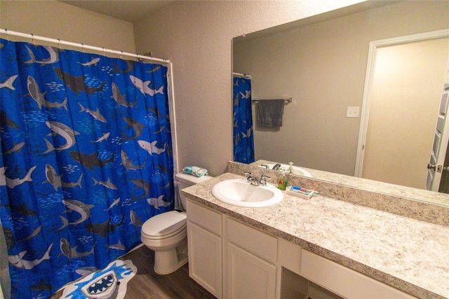 2221 Middle Ridge Drive, Conroe, TX 77301