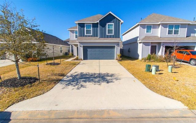 2221 Middle Ridge Drive, Conroe, TX 77301