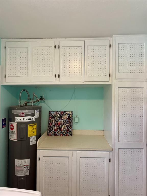 Image 21 of property listing at 3301 W ALLINE AVENUE, Tampa, FL 33611