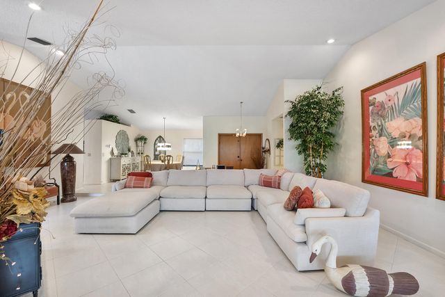 1300 NW 97th Terrace, Coral Springs, FL 33071