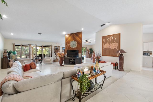 1300 NW 97th Terrace, Coral Springs, FL 33071