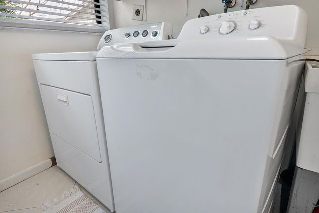 1300 NW 97th Terrace, Coral Springs, FL 33071