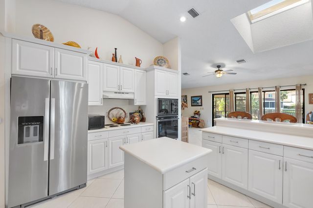 1300 NW 97th Terrace, Coral Springs, FL 33071