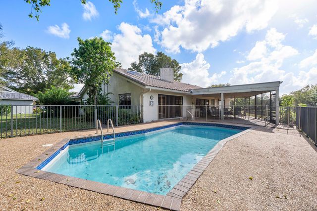 1300 NW 97th Terrace, Coral Springs, FL 33071