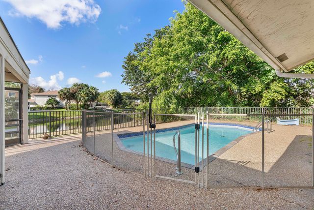 1300 NW 97th Terrace, Coral Springs, FL 33071